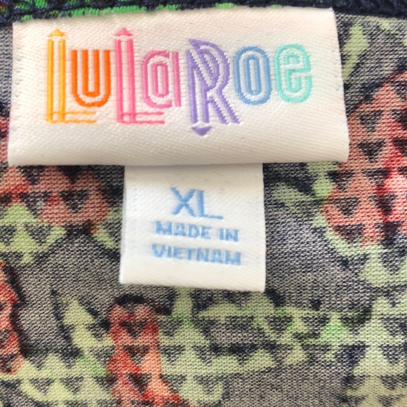LuLaRoe Gigi top - Picture 4 of 5